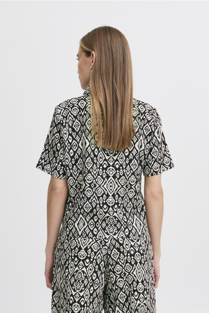 IHLINNO SH2 20122921 204432 BLACK DIAMOND IKAT